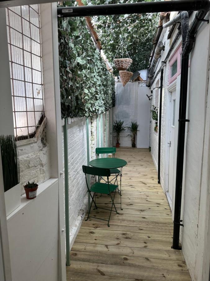 Acton High Street Appartement Londen Buitenkant foto