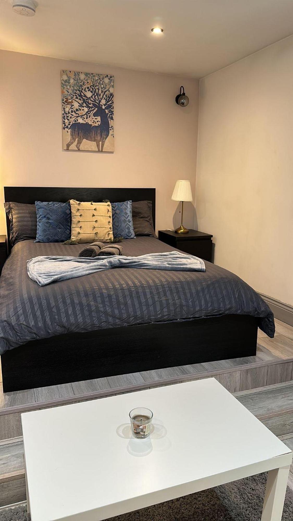 Acton High Street Appartement Londen Buitenkant foto